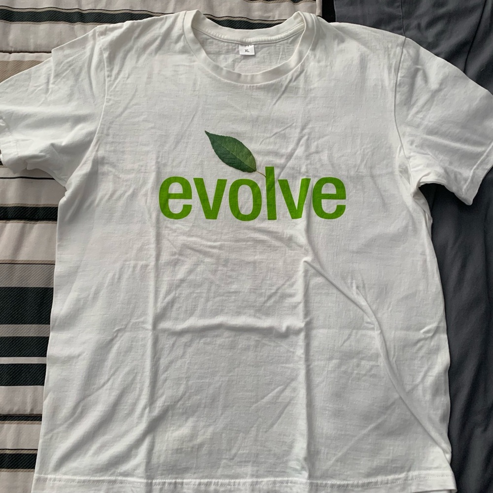 Boys white t-shirt.